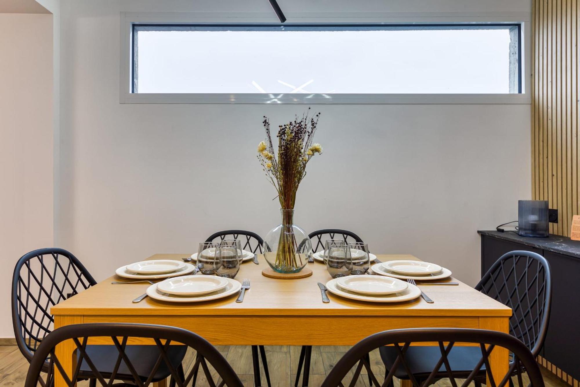 Appartamento Rose Ecrin De Charme Avec Parking Terrasse Privee Et Jardin Partage Grand-Couronne Esterno foto